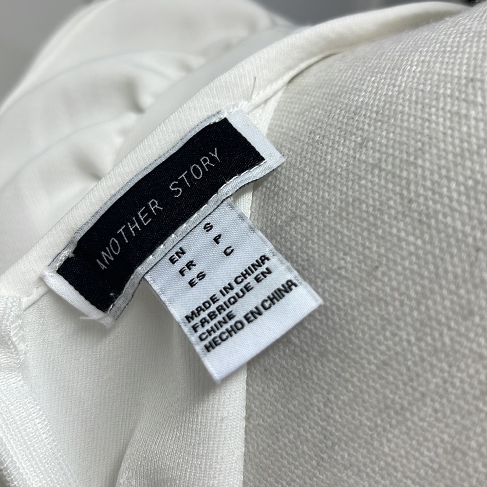 Another story sleeveless top with ruffles size s excellent condition - Picture 5 of 5